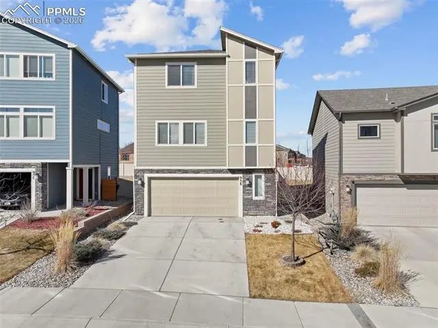 Homes for Sale in Colorado Springs, CO