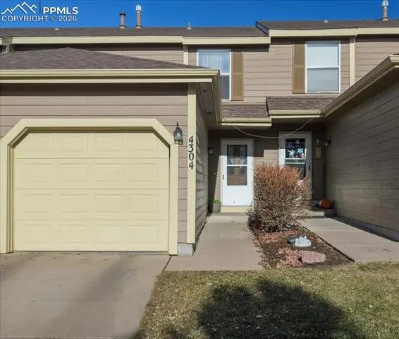 Homes for Sale in Colorado Springs, CO