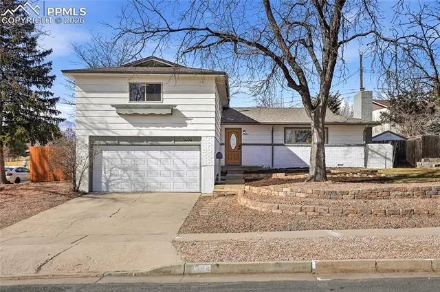Homes for Sale in Colorado Springs, CO