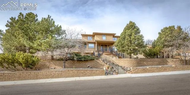 Homes for Sale in Colorado Springs, CO