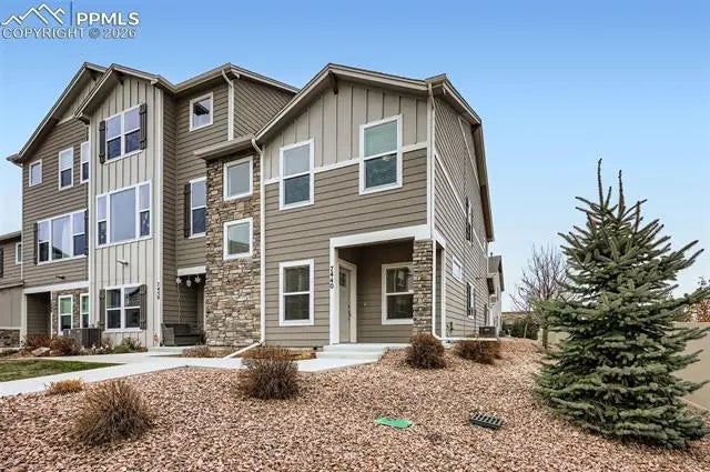 Homes for Sale in Colorado Springs, CO
