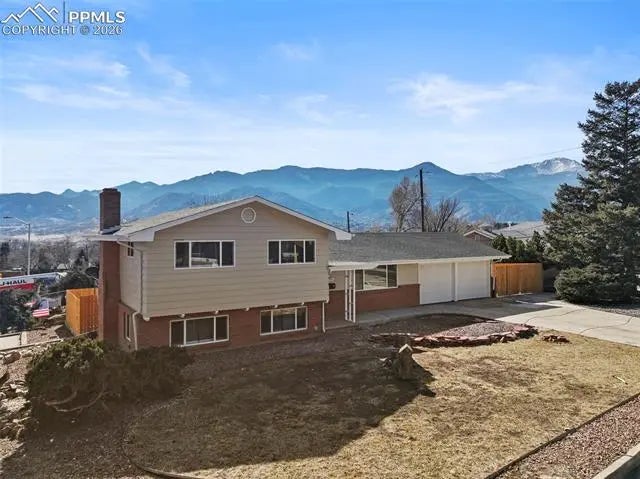 Homes for Sale in Colorado Springs, CO