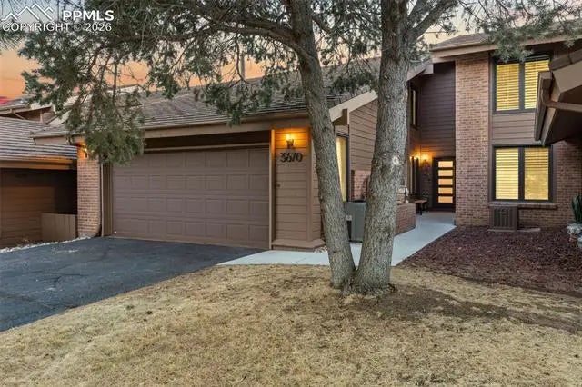 Homes for Sale in Colorado Springs, CO