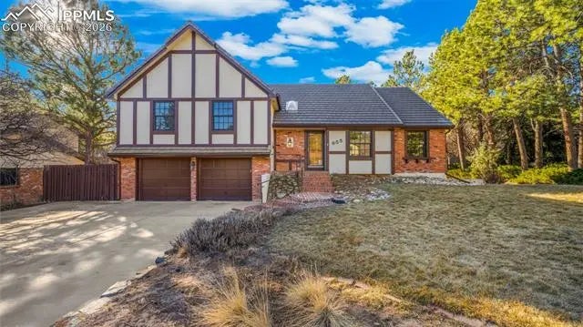 Homes for Sale in Colorado Springs, CO