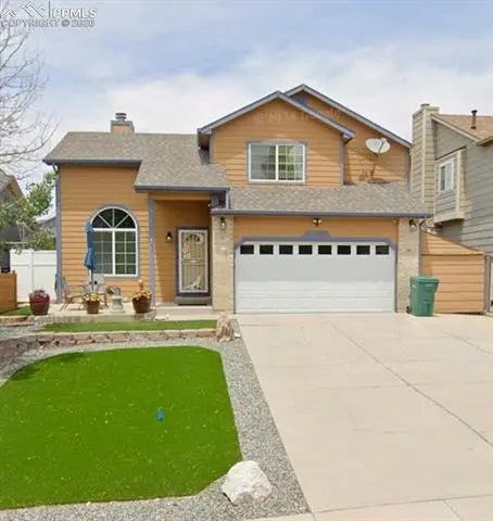 Homes for Sale in Colorado Springs, CO