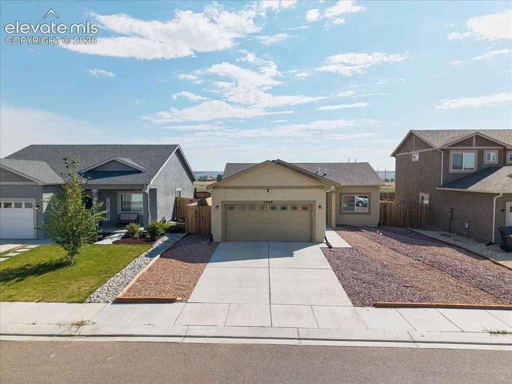 5328 Gannet Lane, Pueblo