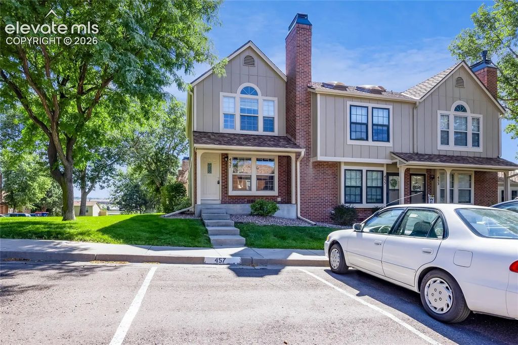 457 Rolling Hills Drive, Colorado Springs