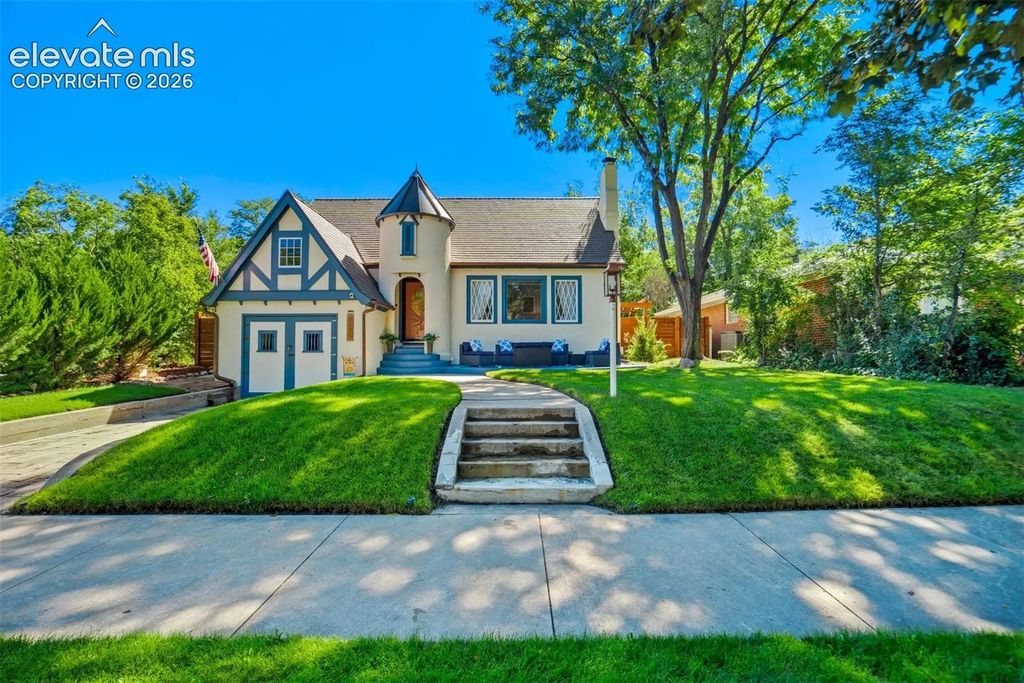 2221 Wood Avenue, Colorado Springs