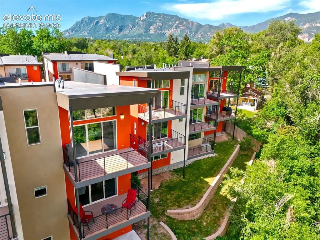 58 Cheyenne Boulevard, Colorado Springs