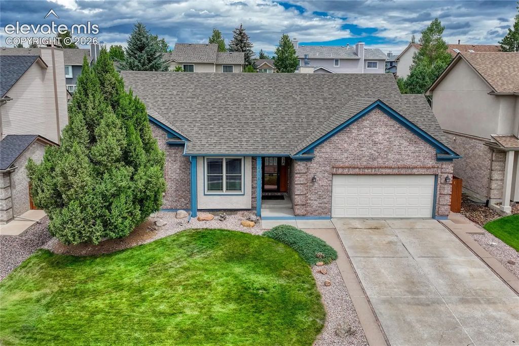 8918 Estebury Circle, Colorado Springs