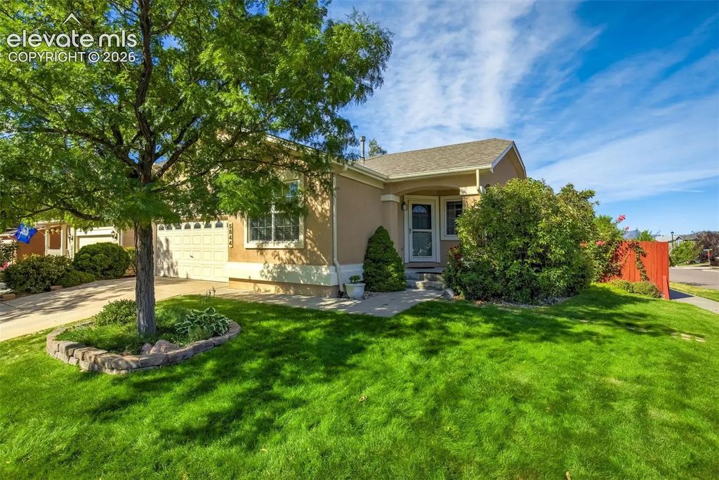 5844 Pioneer Mesa Drive, Colorado Springs