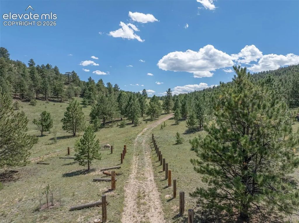 38 Coyote Trail, Canon City
