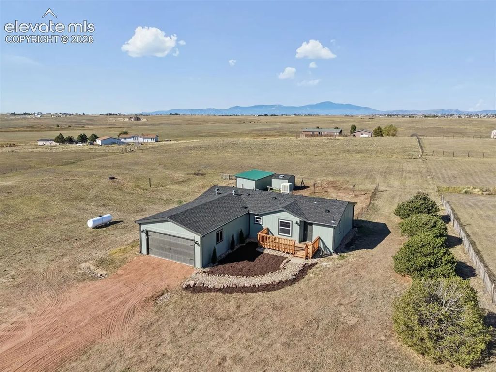 5510 Whipshaw Road, Peyton