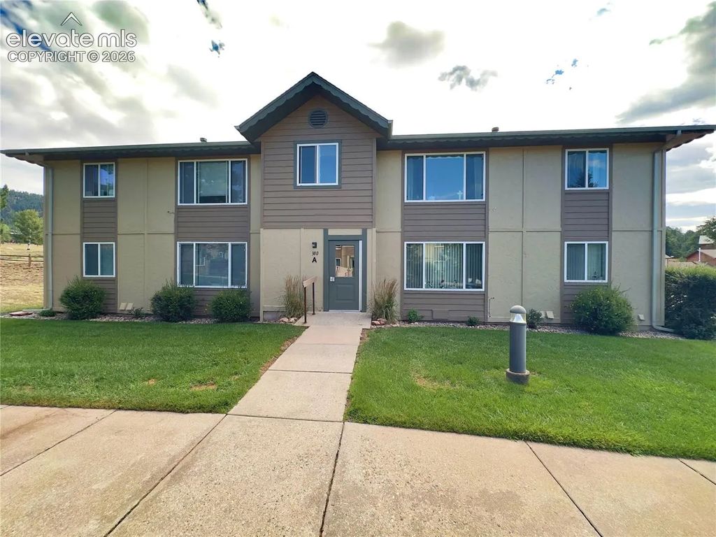 380 Paradise Circle A8, Woodland Park