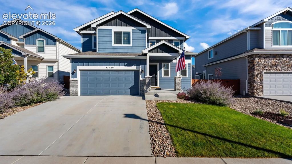 12726 Winding Glen Lane, Peyton