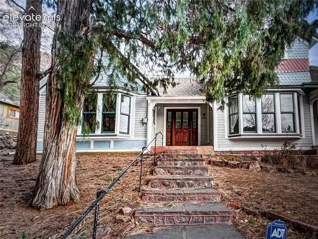 602 Ruxton Avenue, Manitou Springs