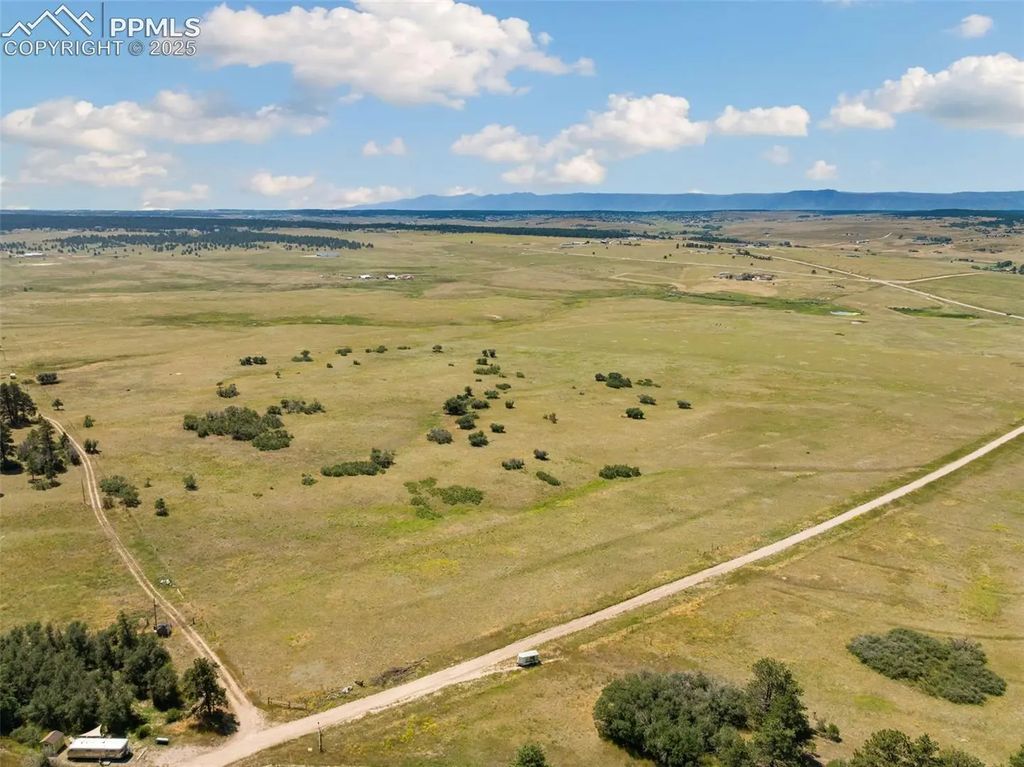 14252 S Highway 83, Larkspur