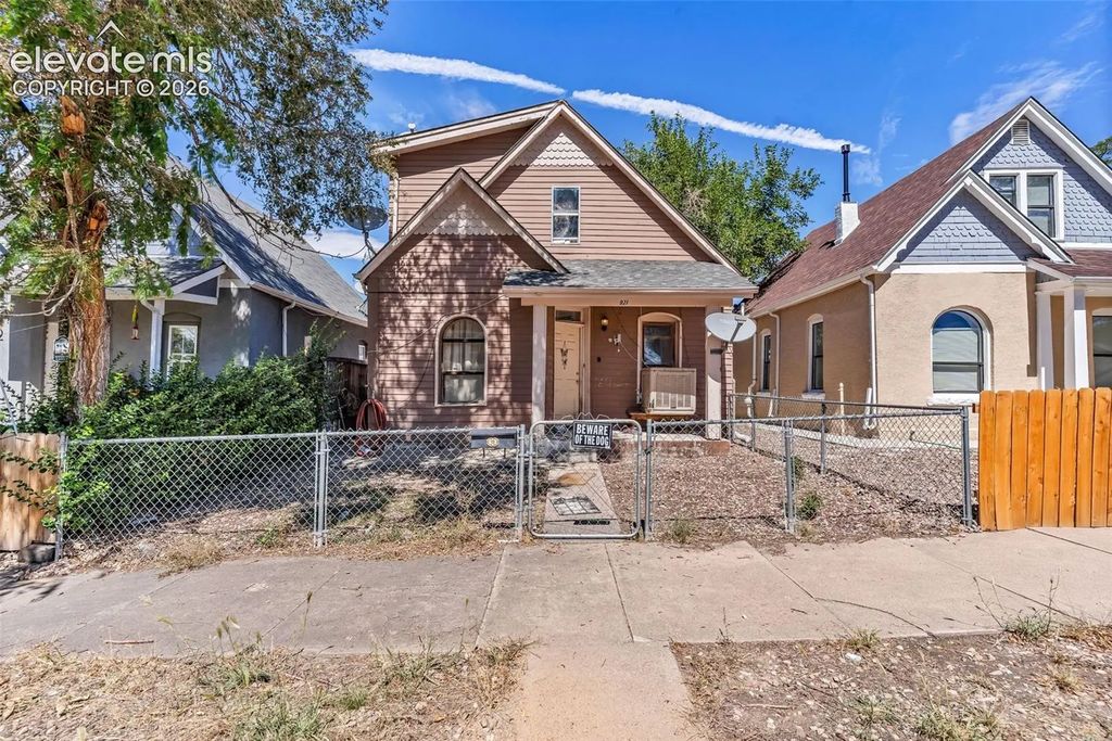 921 E 7th Street, Pueblo
