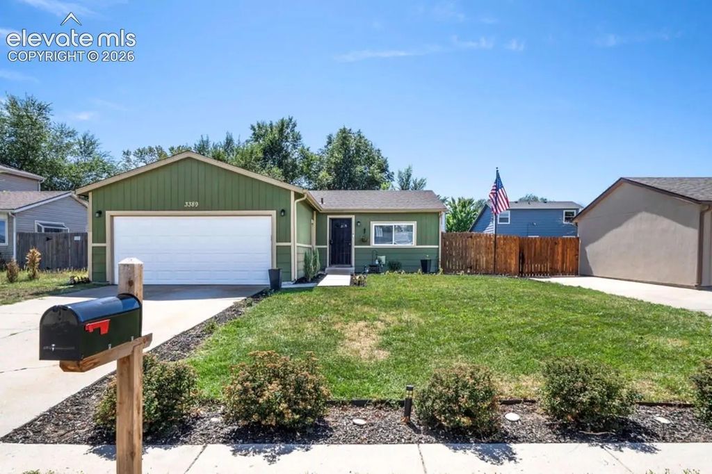 3389 Foxridge Drive, Colorado Springs