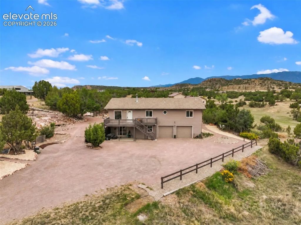 108 Yucca Avenue, Florence