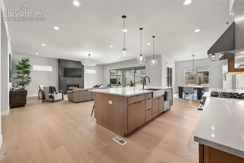 3354 Crest Hollow View, Colorado Springs