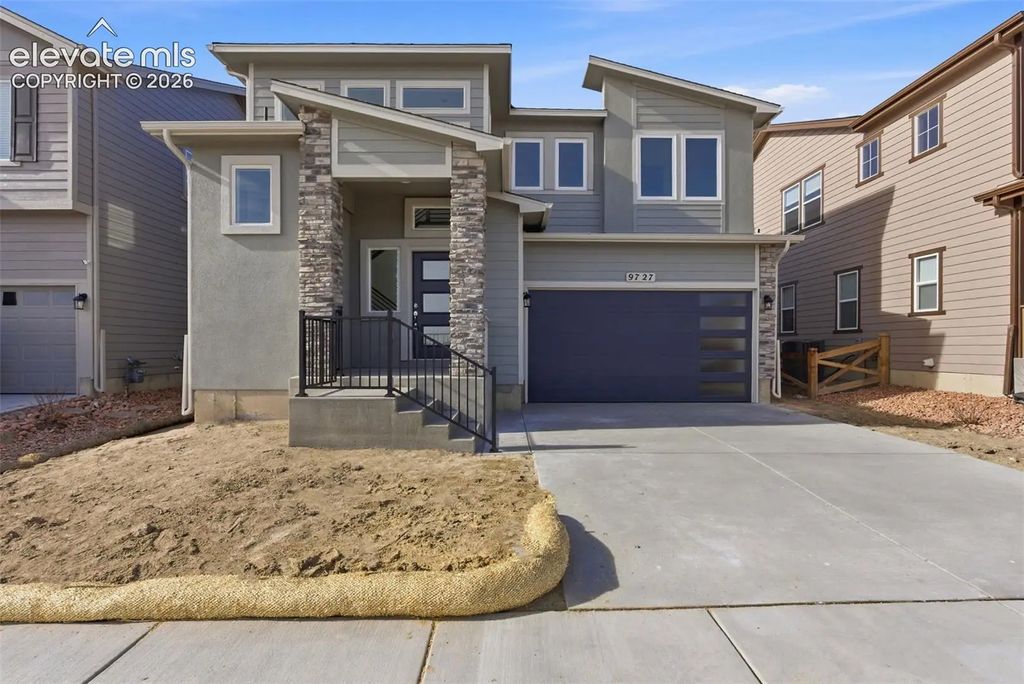 9727 Feathergrass Drive, Colorado Springs