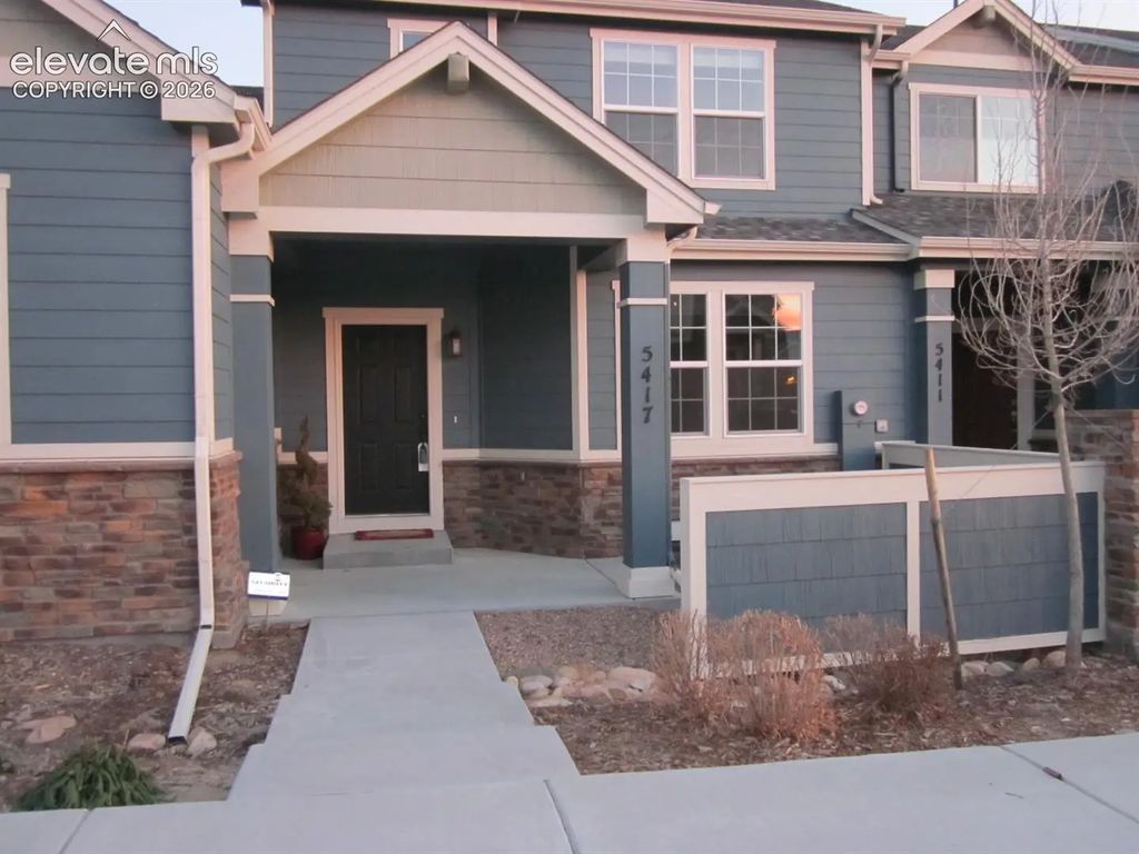 5417 Smokey Heights, Colorado Springs