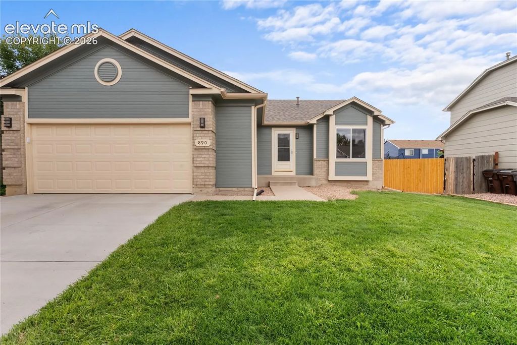 890 N Candlestar Loop, Fountain