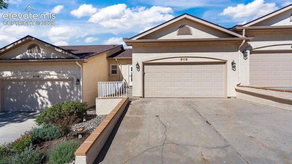 2112 Summerset Drive, Colorado Springs