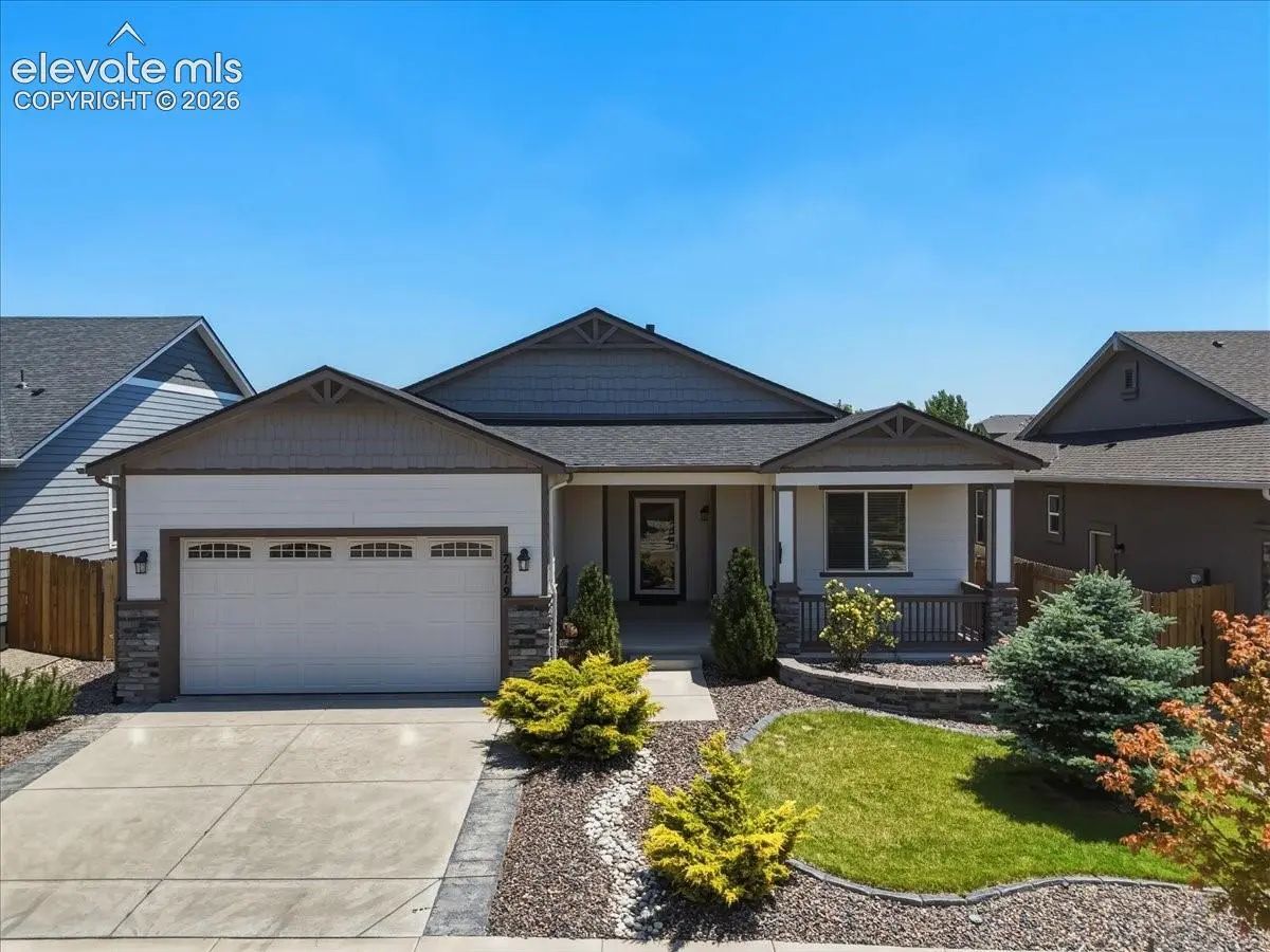 Homes for Sale in Colorado Springs, CO