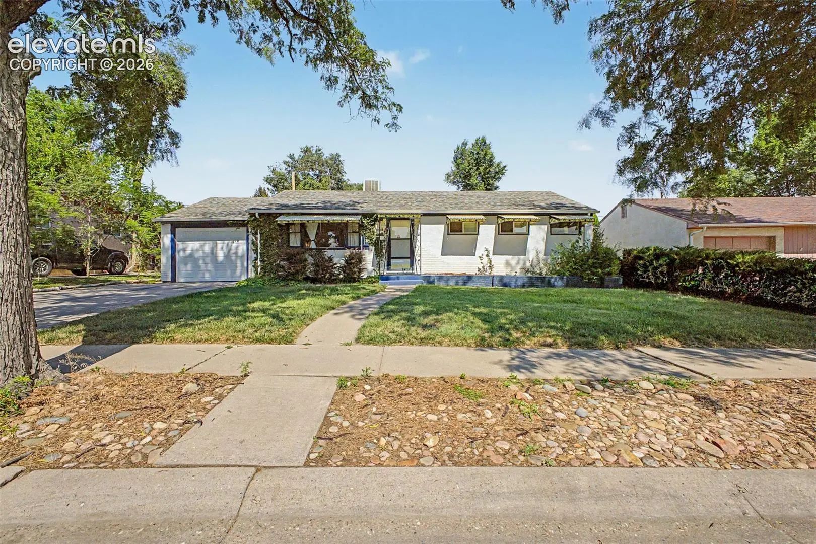 Residential Real Estate for Sale at 1606 Iroquois Road in the city of Pueblo by MLS #7289587