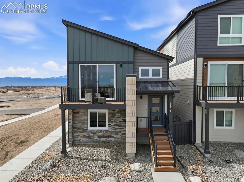 9456 Traveler Terrace, Colorado Springs