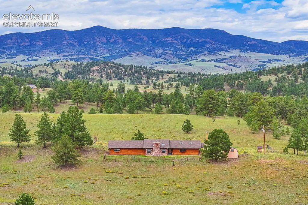 994 Deer Lane, Guffey