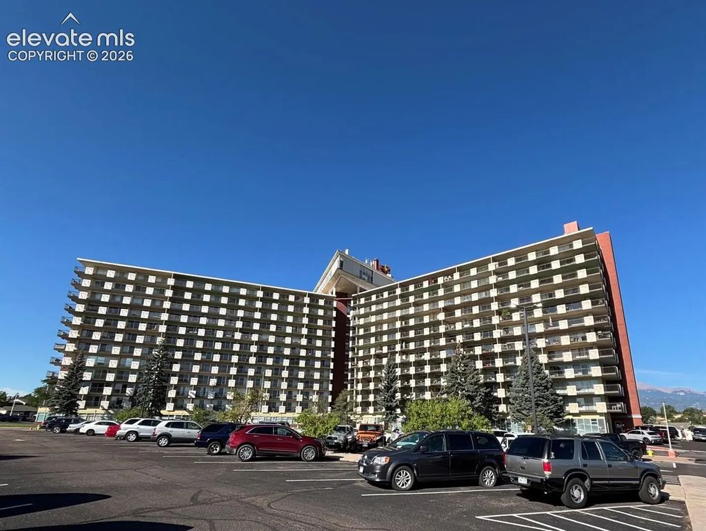 411 Lakewood Circle B530, Colorado Springs