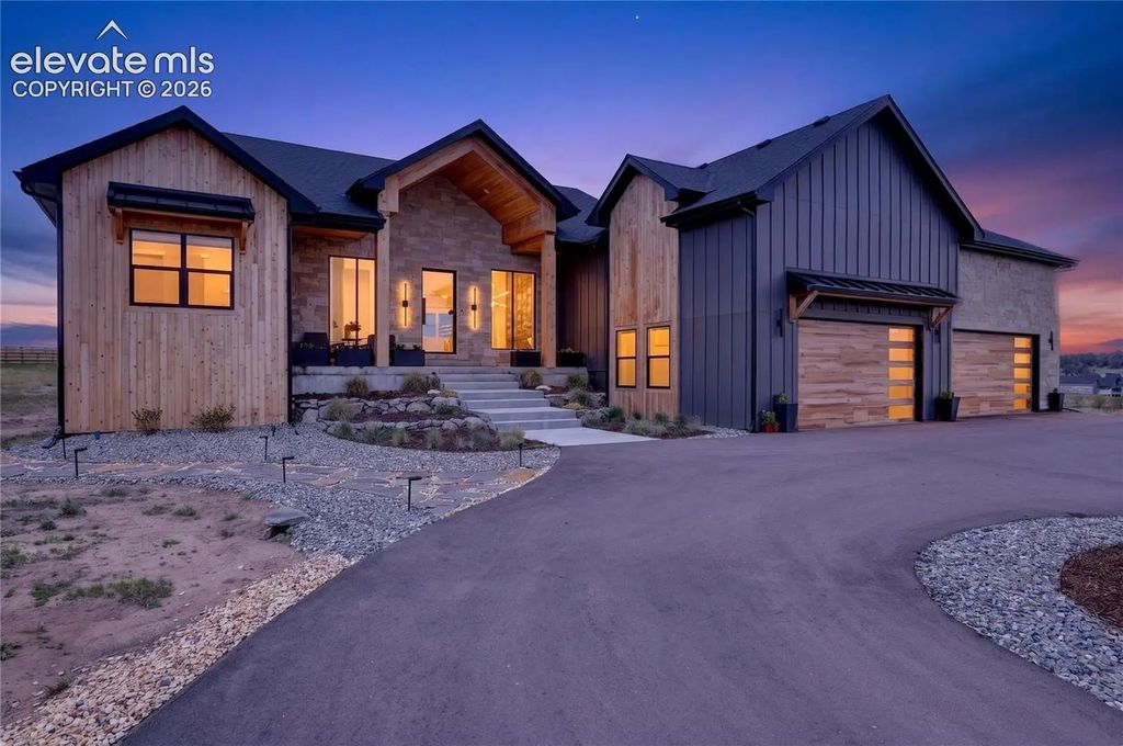 11865 Alamar Way, Colorado Springs