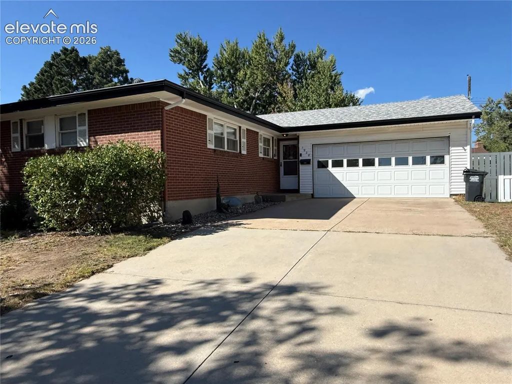 1928 Sussex Lane, Colorado Springs