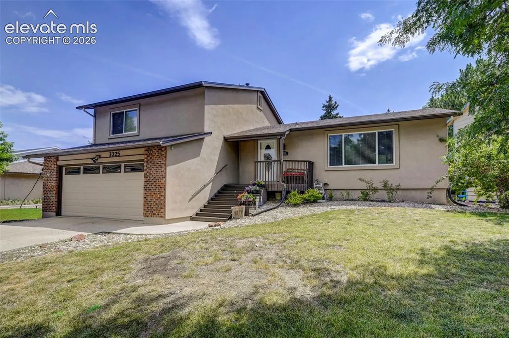 3225 Oak Creek Drive, Colorado Springs