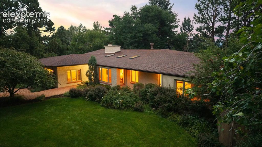 15 El Encanto Drive, Colorado Springs