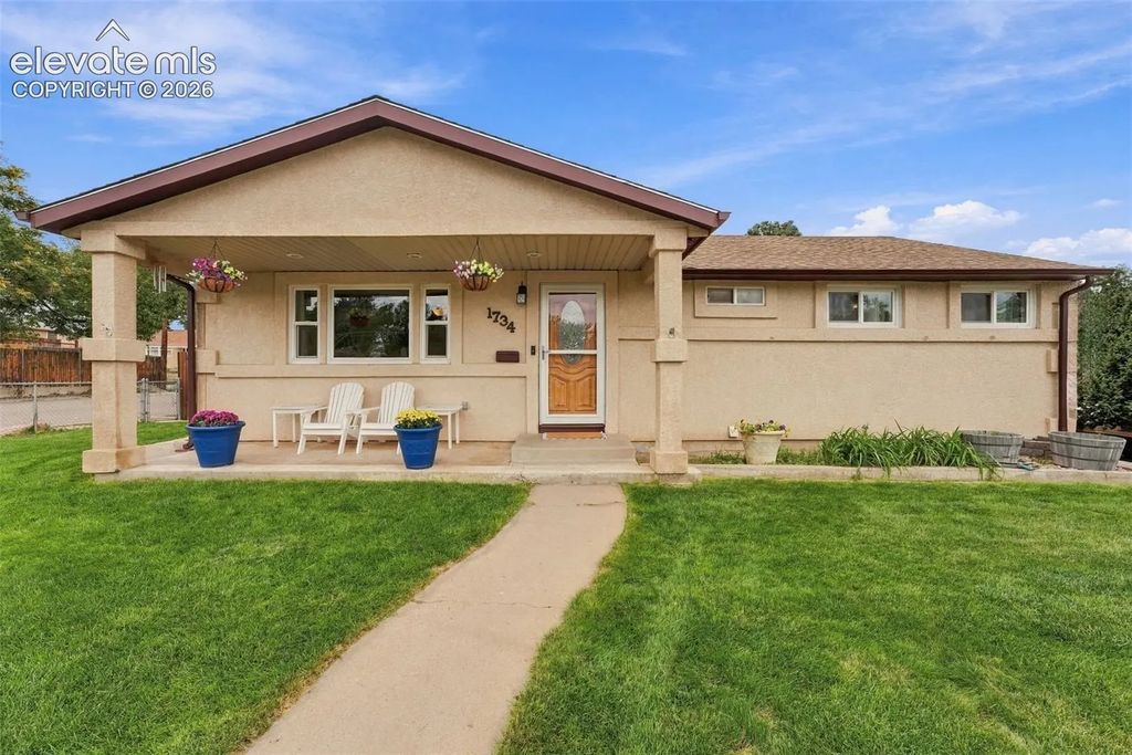 1734 Comanche Road, Pueblo