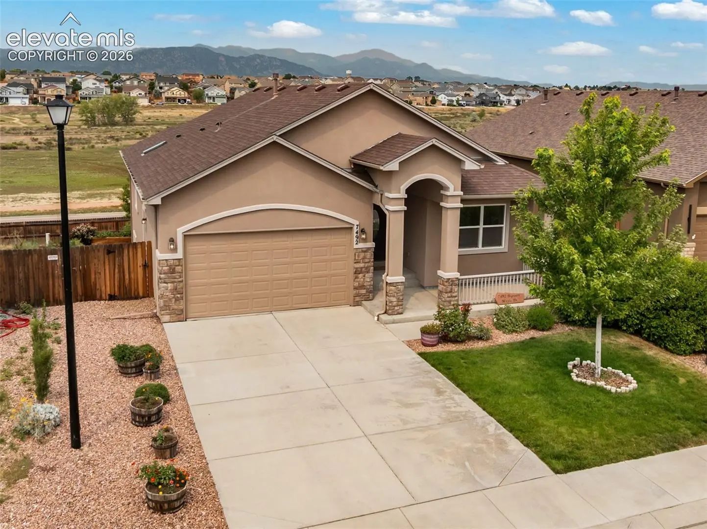 Residential Real Estate for Sale at 7492 Bigtooth Maple Drive in the city of Colorado Springs by MLS #1837387
