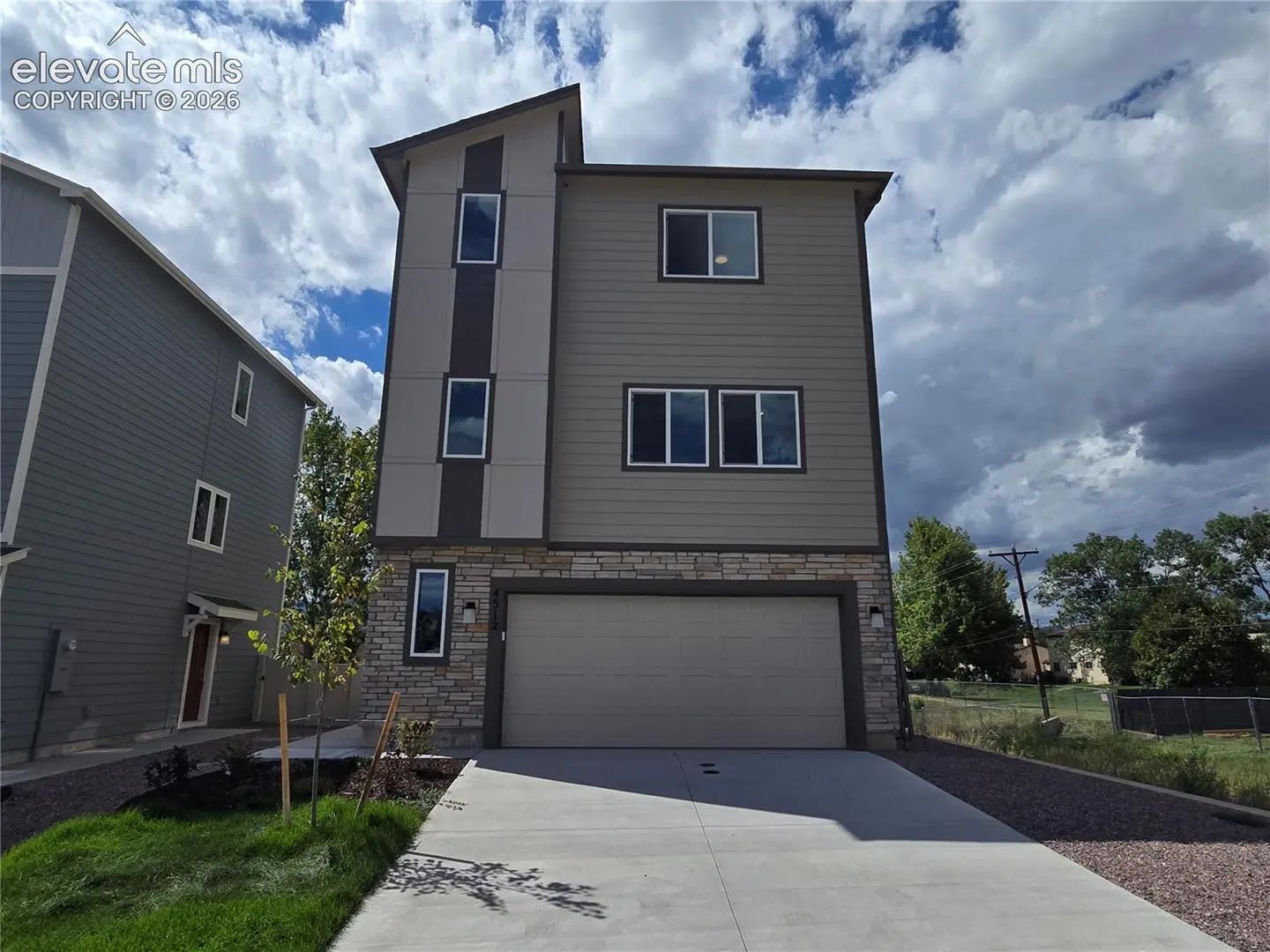 Residential Real Estate for Sale at 4512 Hawk Haven View in the city of Colorado Springs by MLS #3222484