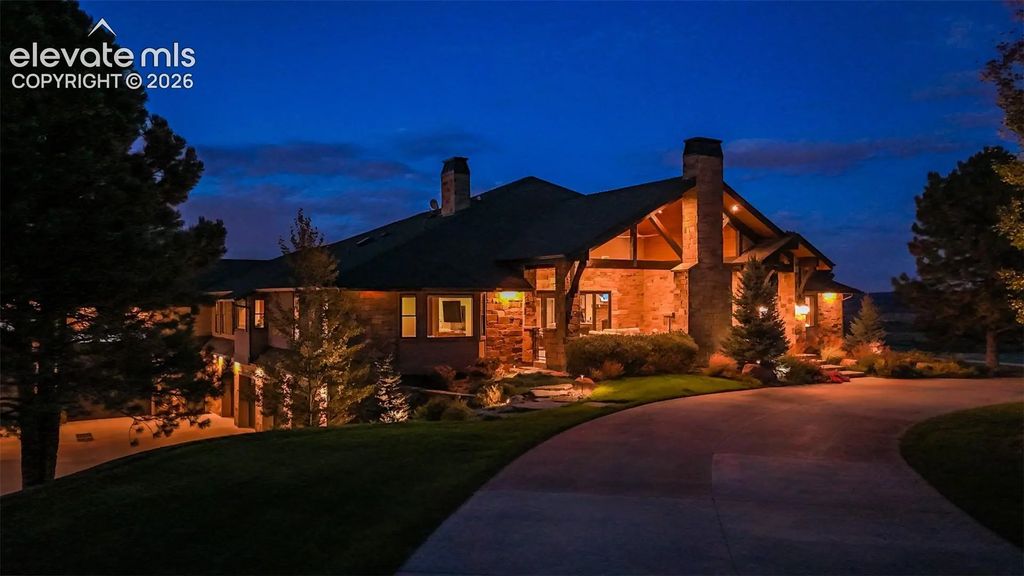 5090 Horseshoe Trail, Sedalia