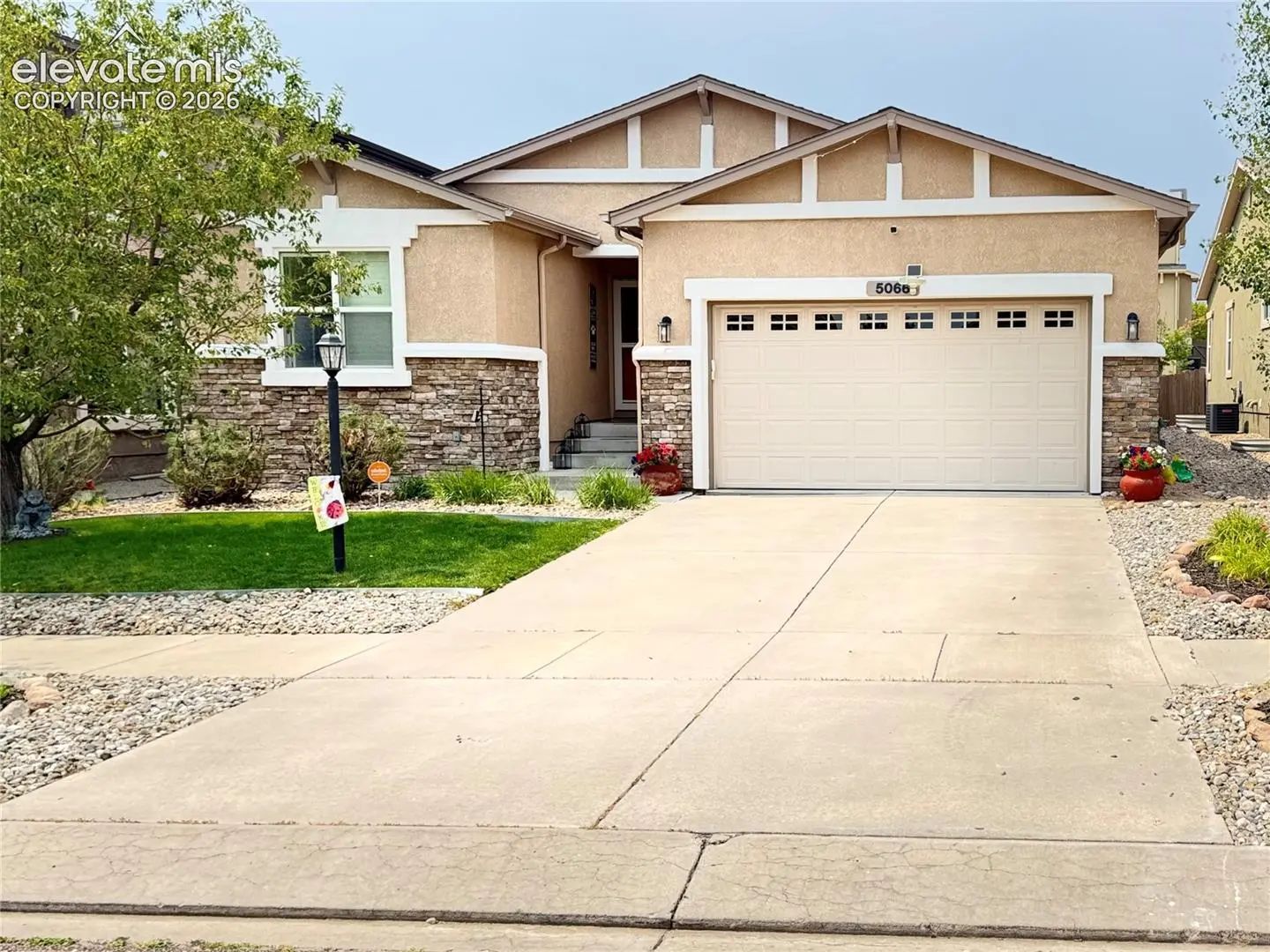 Residential Real Estate for Sale at 5066 Petrified Forest Trail in the city of Colorado Springs by MLS #4613913