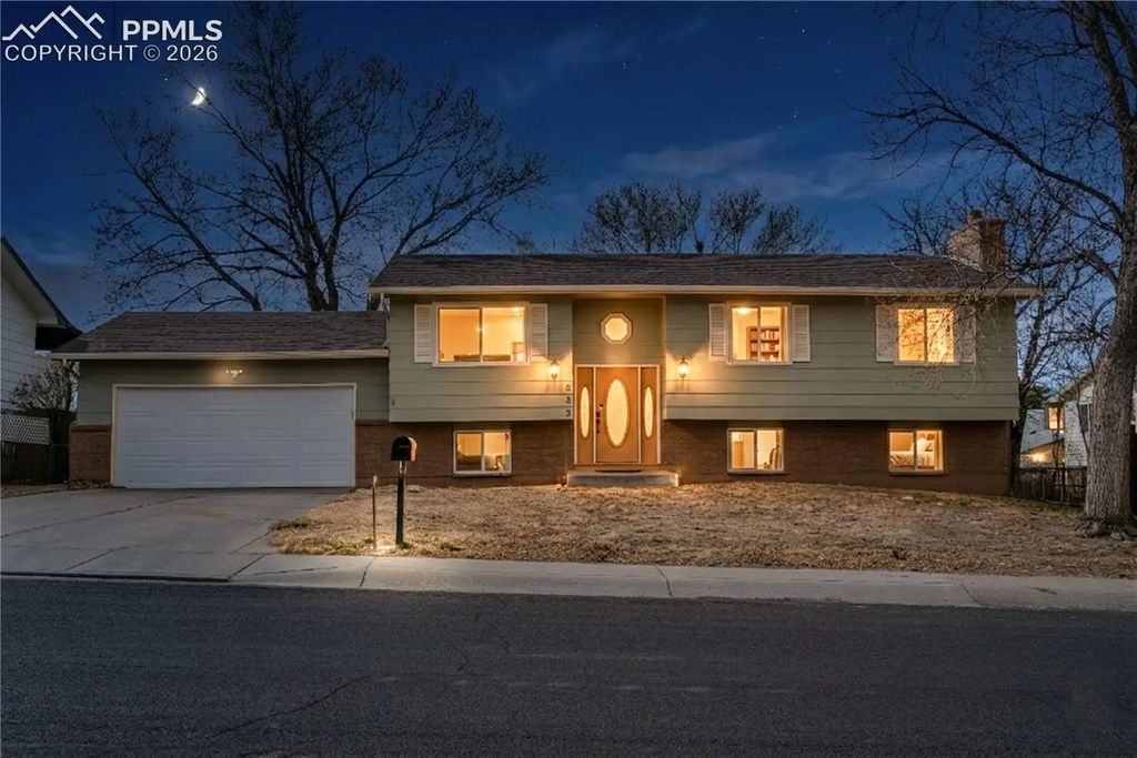 823 Squire Street, Colorado Springs