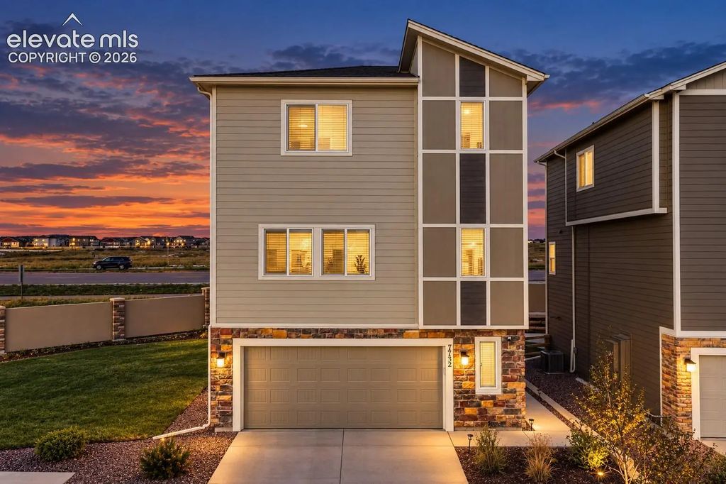 7732 Carabiner View, Colorado Springs