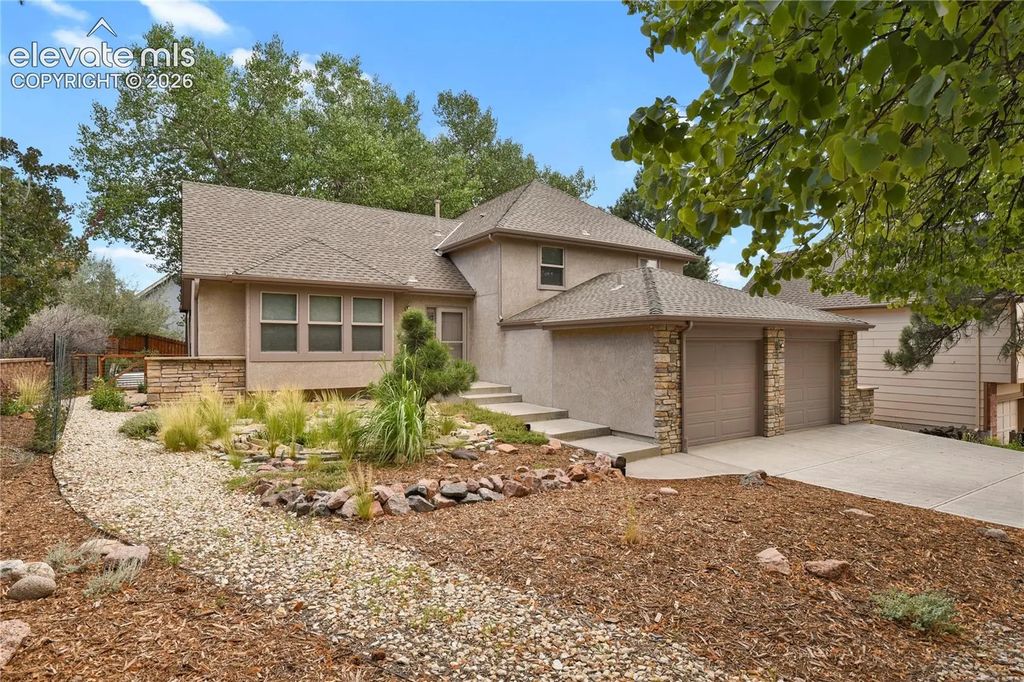 6525 White Falcon Court, Colorado Springs