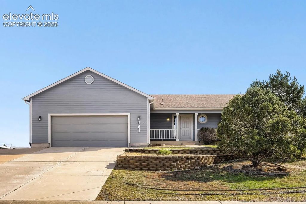 8275 Fort Smith Road, Peyton