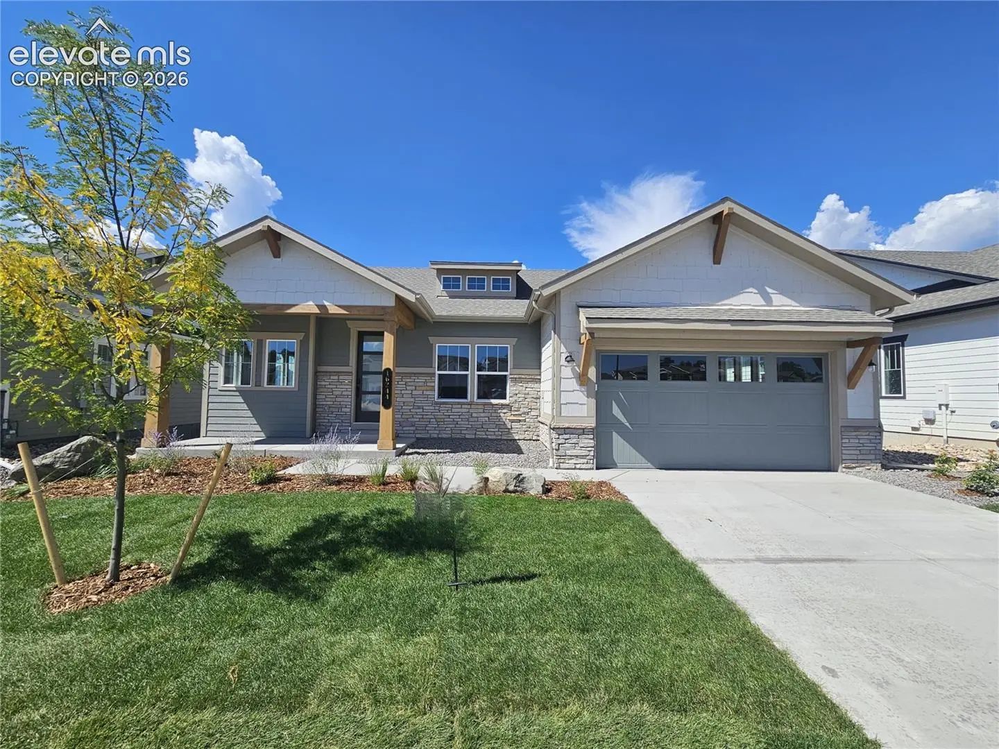 Residential Real Estate for Sale at 16244 Limbaugh Canyon Loop in the city of Monument by MLS #8475394