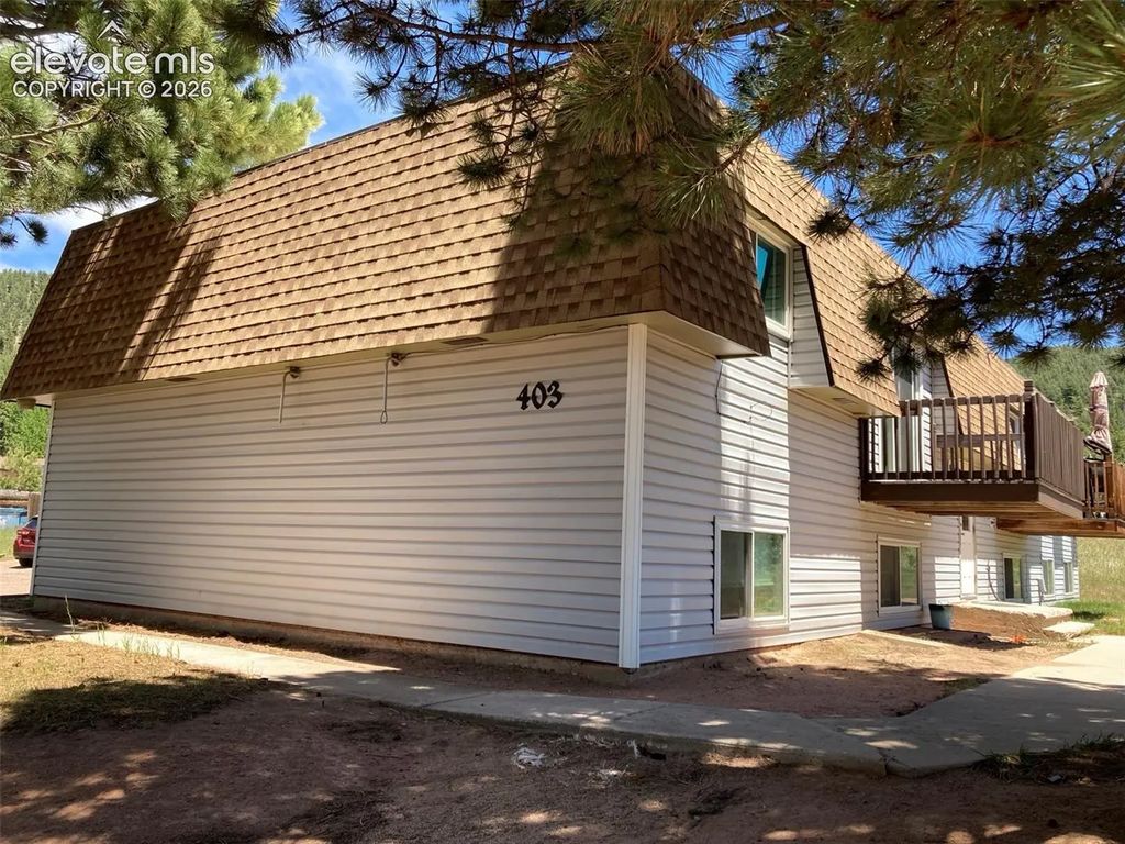 403 Mountain View Place, Woodland Park