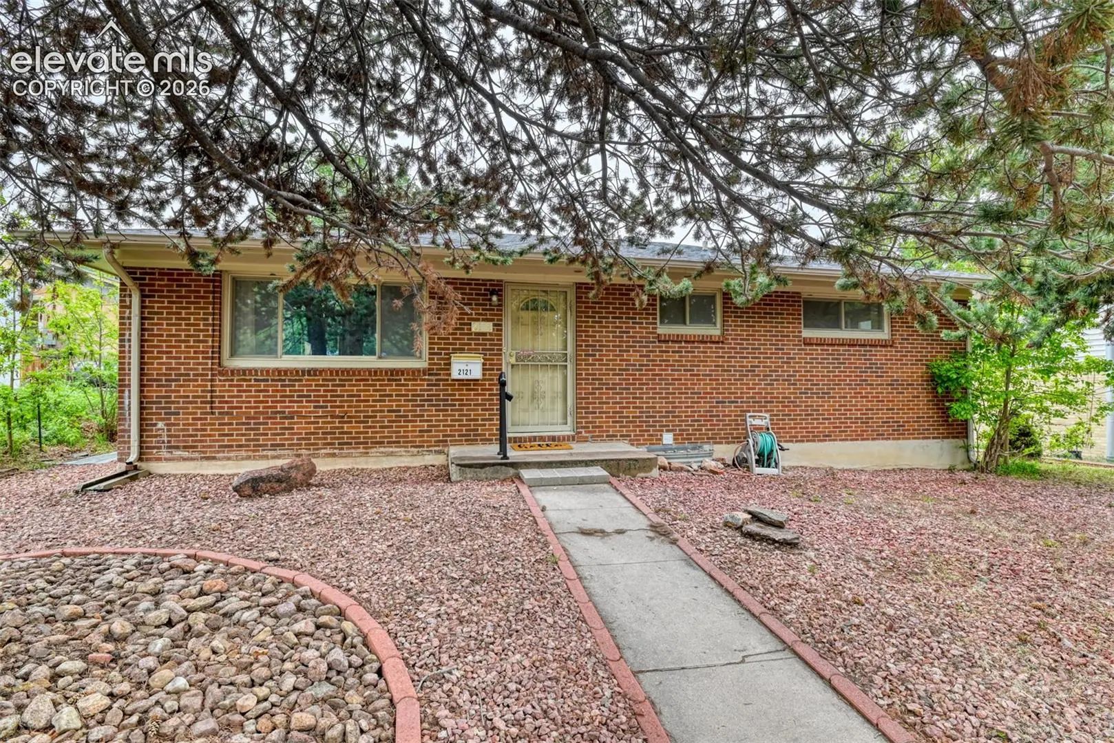 7994146, Residential, 2121 Downing Drive, Colorado Springs, CO, Century Heights, 80909